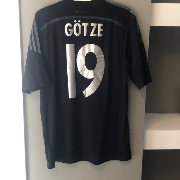 Mario Götze Bayern Munich Third Soccer Jersey - Picture 2 of 2
